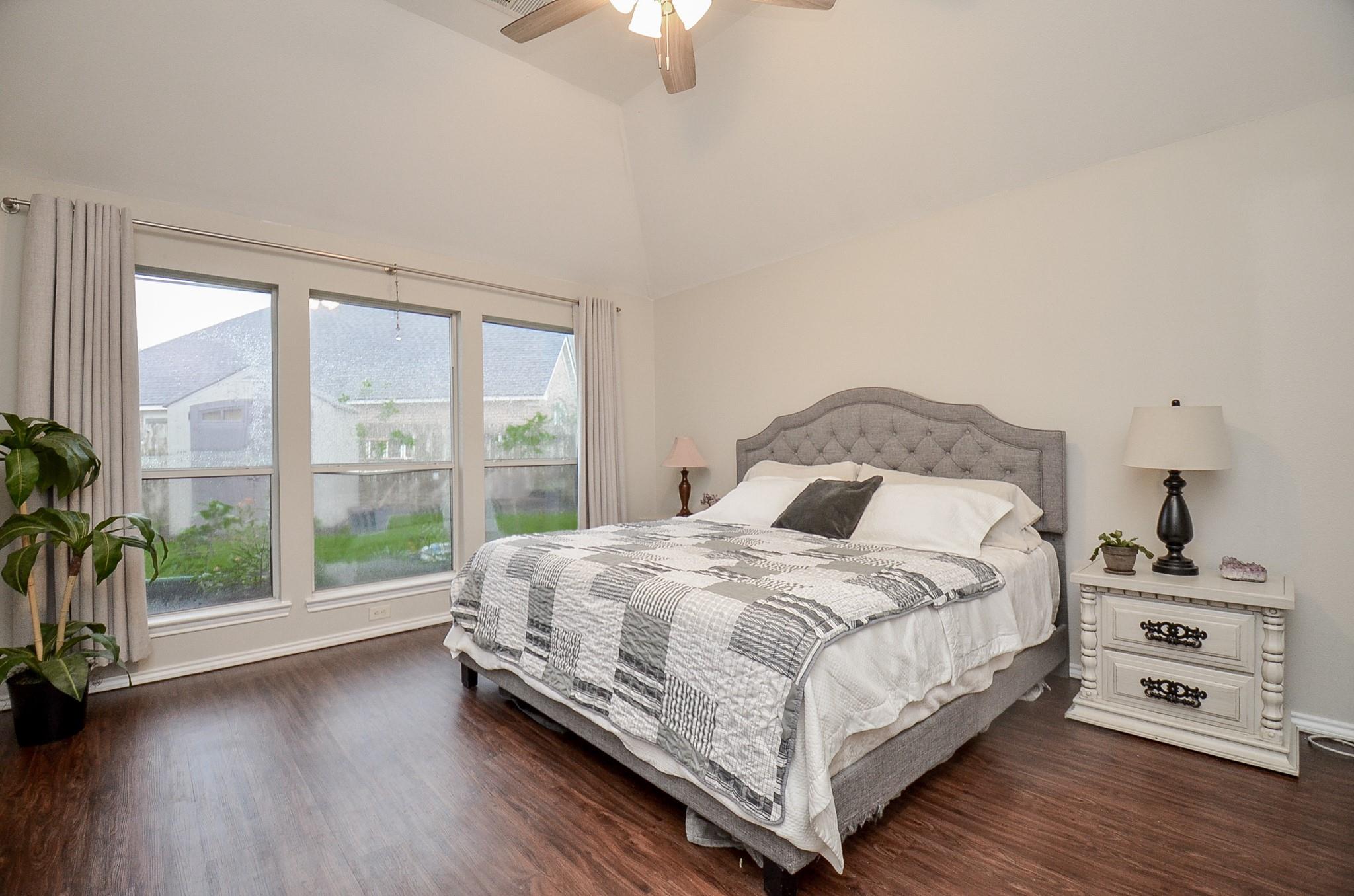 25735 Oakstone Park Drive