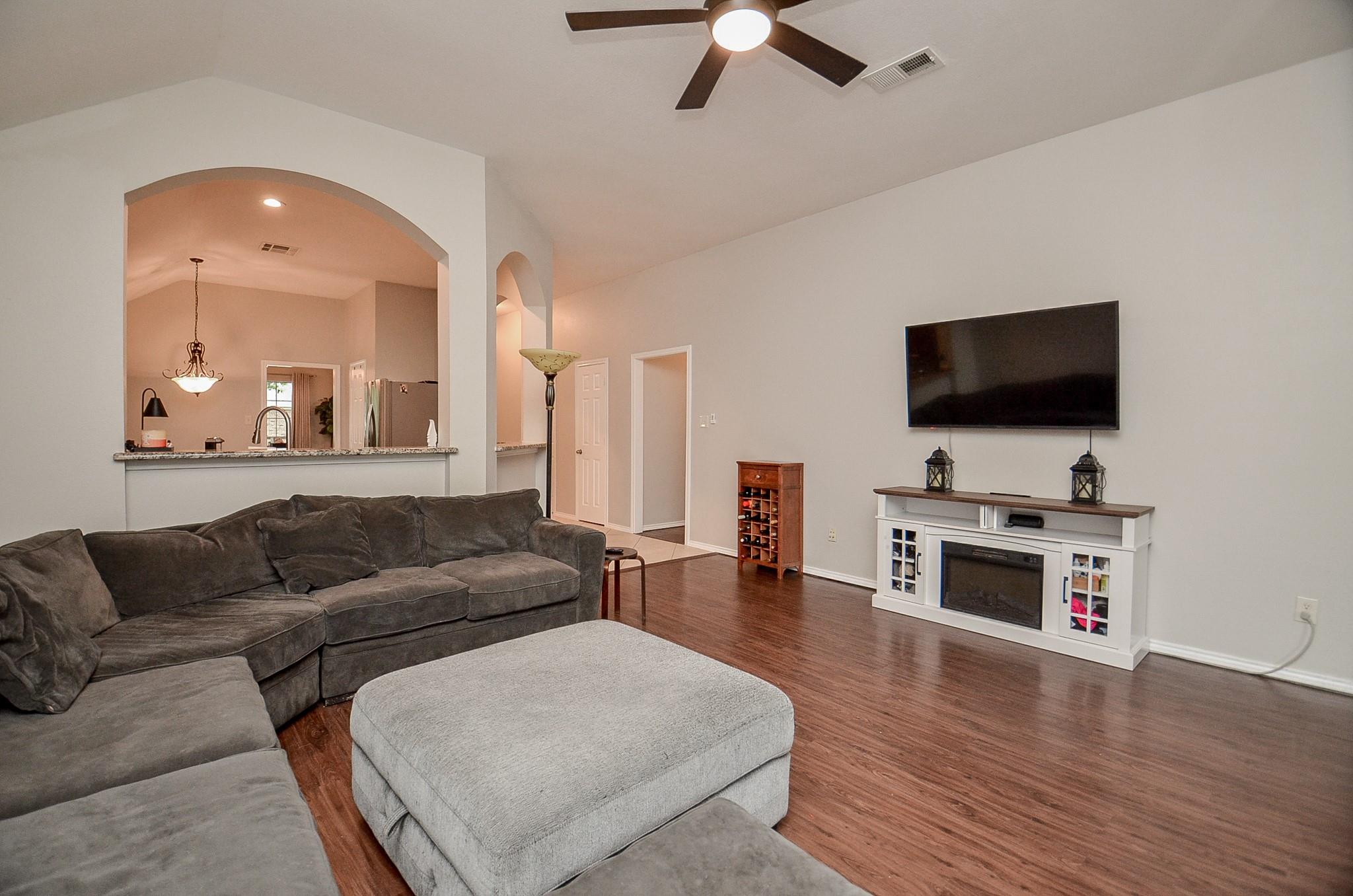 25735 Oakstone Park Drive
