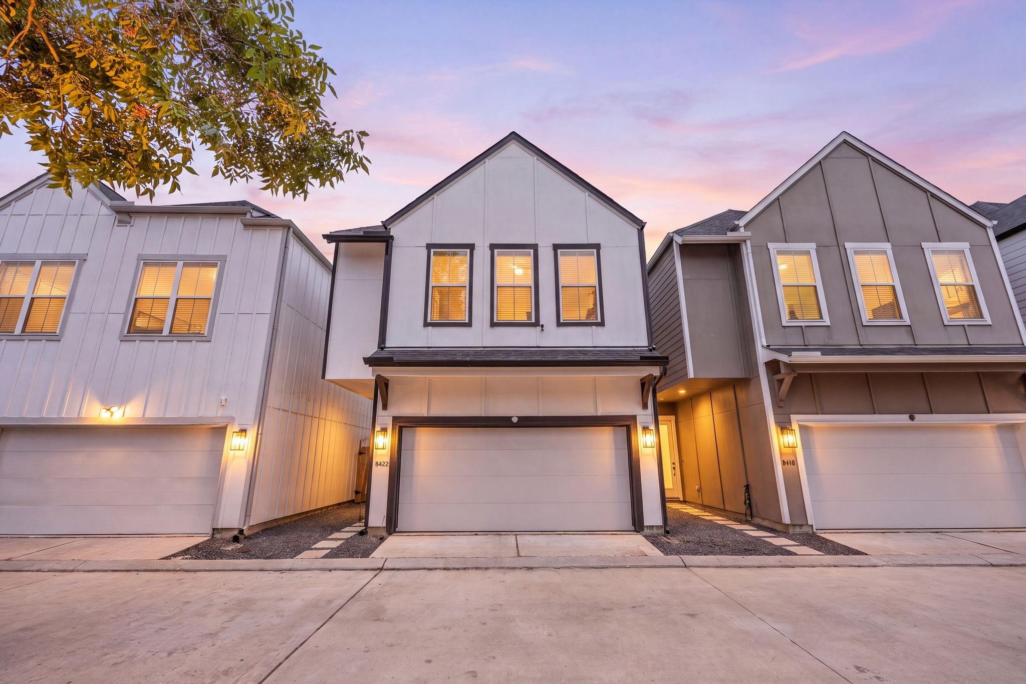 8422 Berry Green Lane