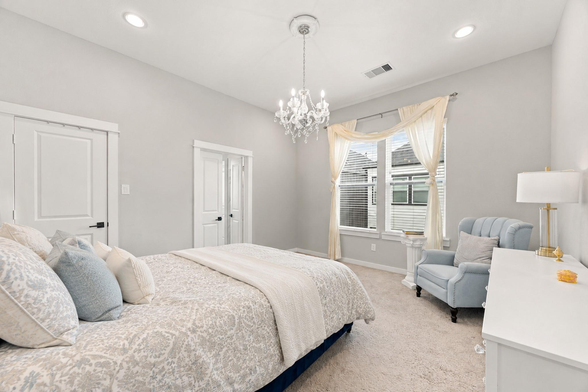 8422 Berry Green Lane
