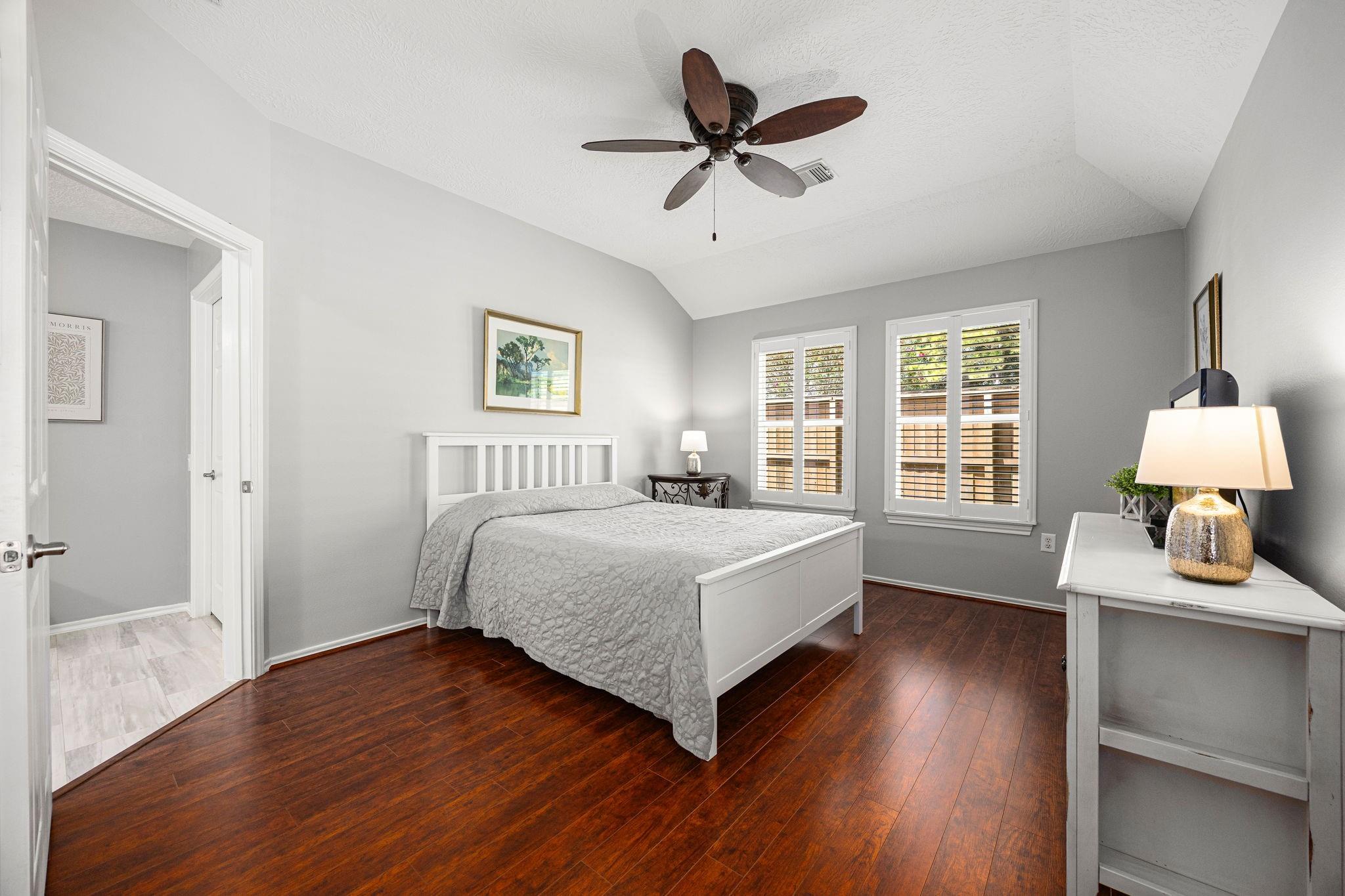 5306 Greenbrae Lane