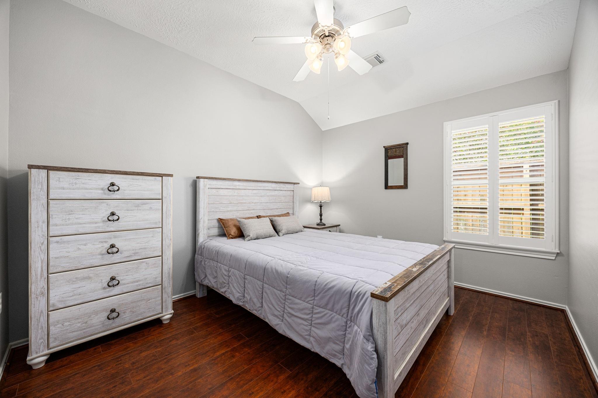 5306 Greenbrae Lane