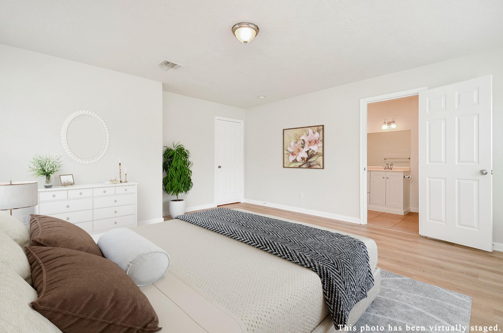 6622 Dillon Drive