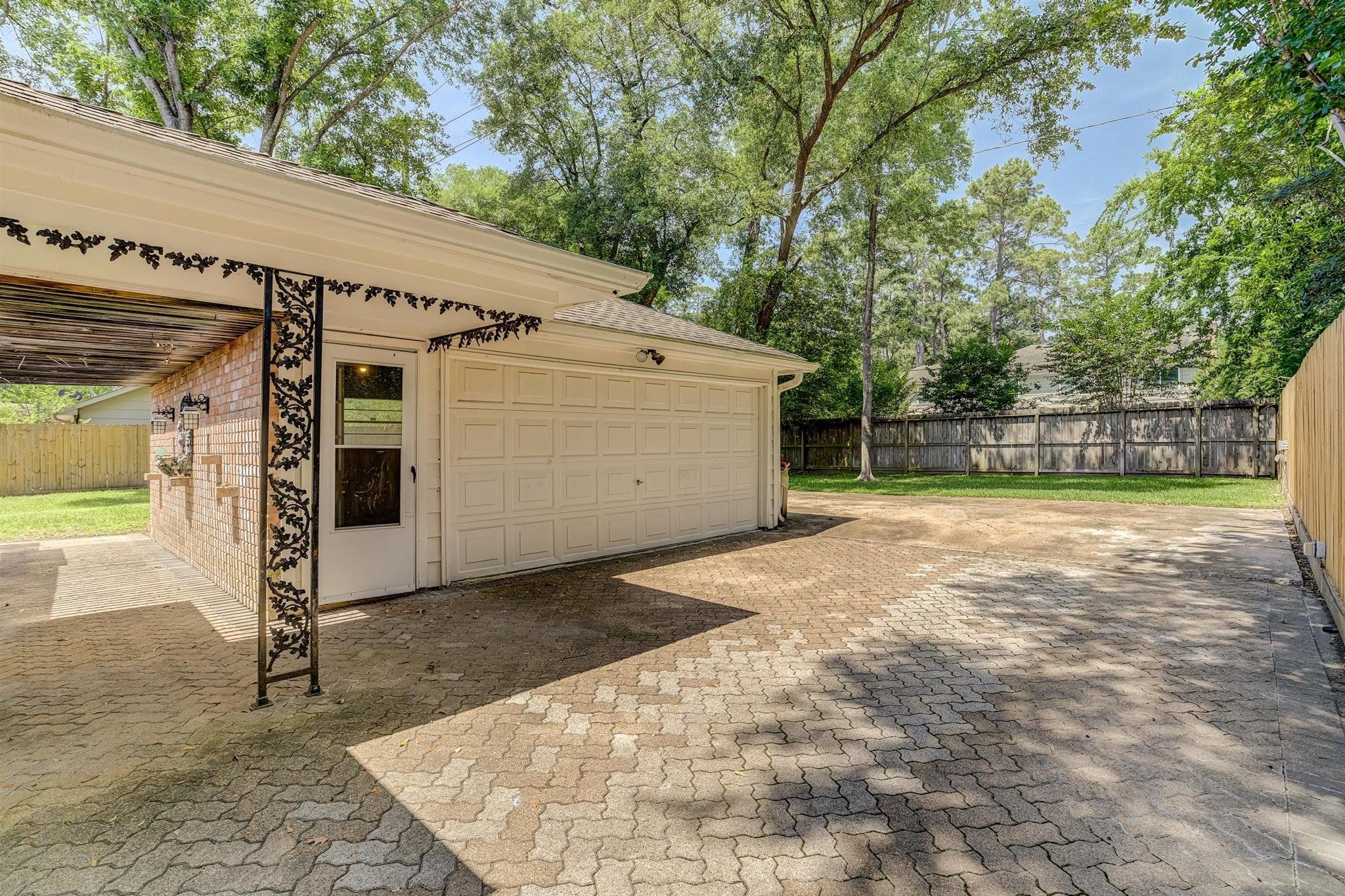 8306 Vintage Creek Drive