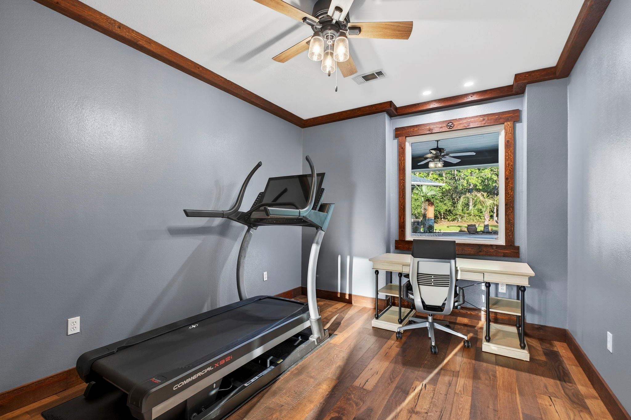 19702 Country Lake Drive