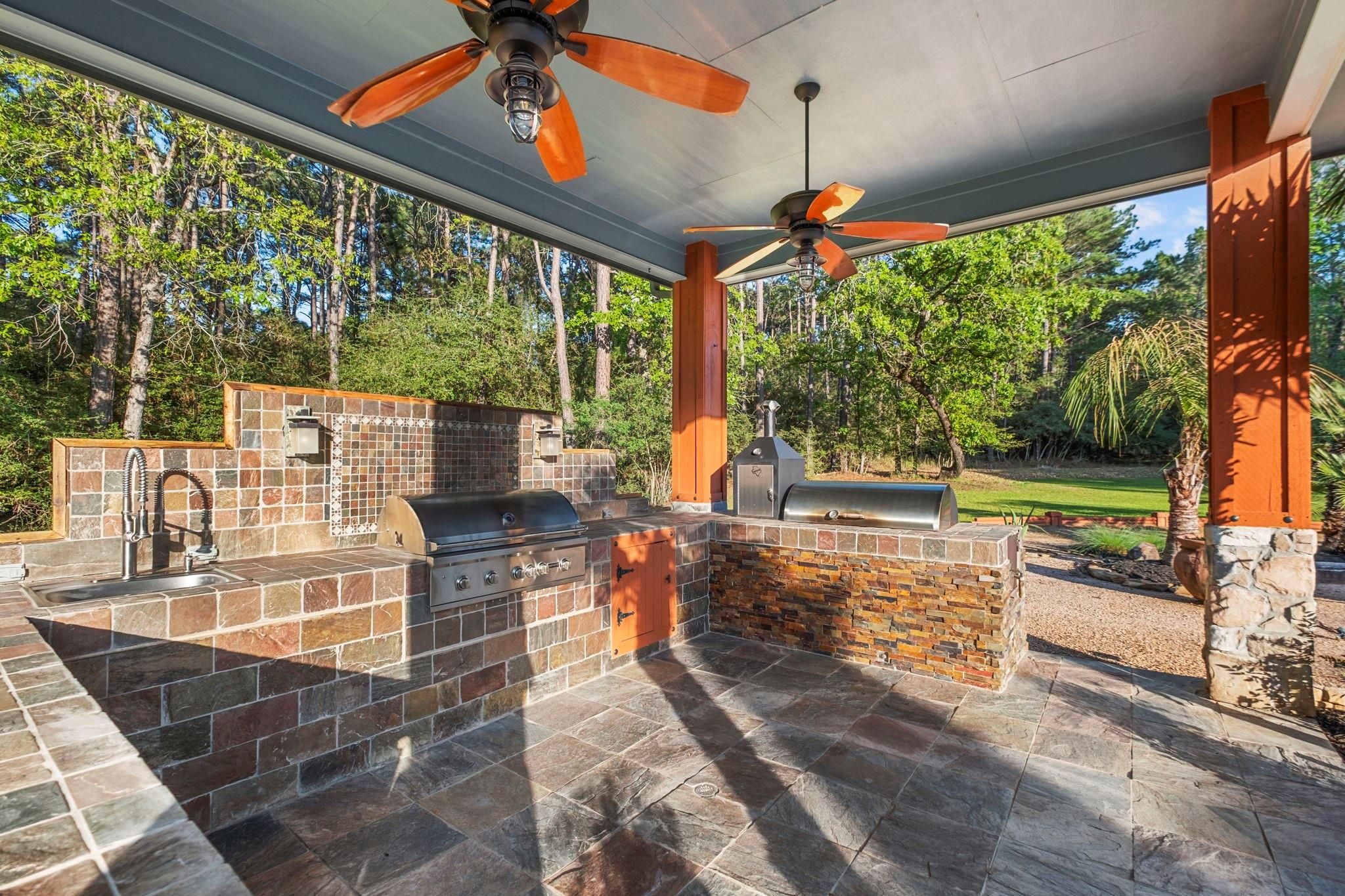 19702 Country Lake Drive