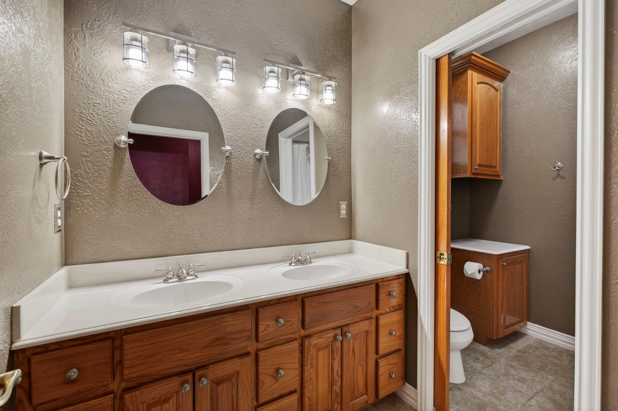 19702 Country Lake Drive