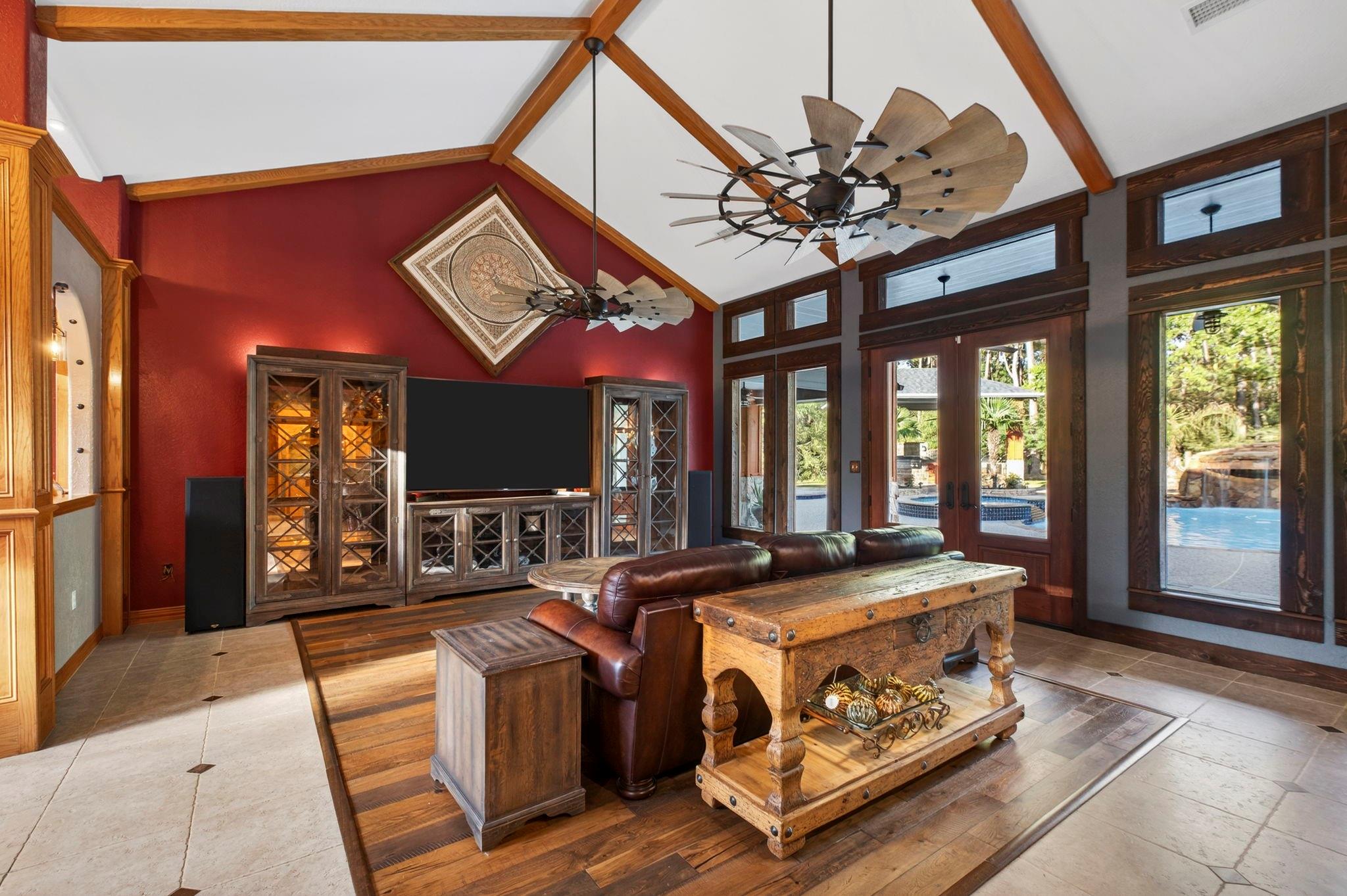 19702 Country Lake Drive