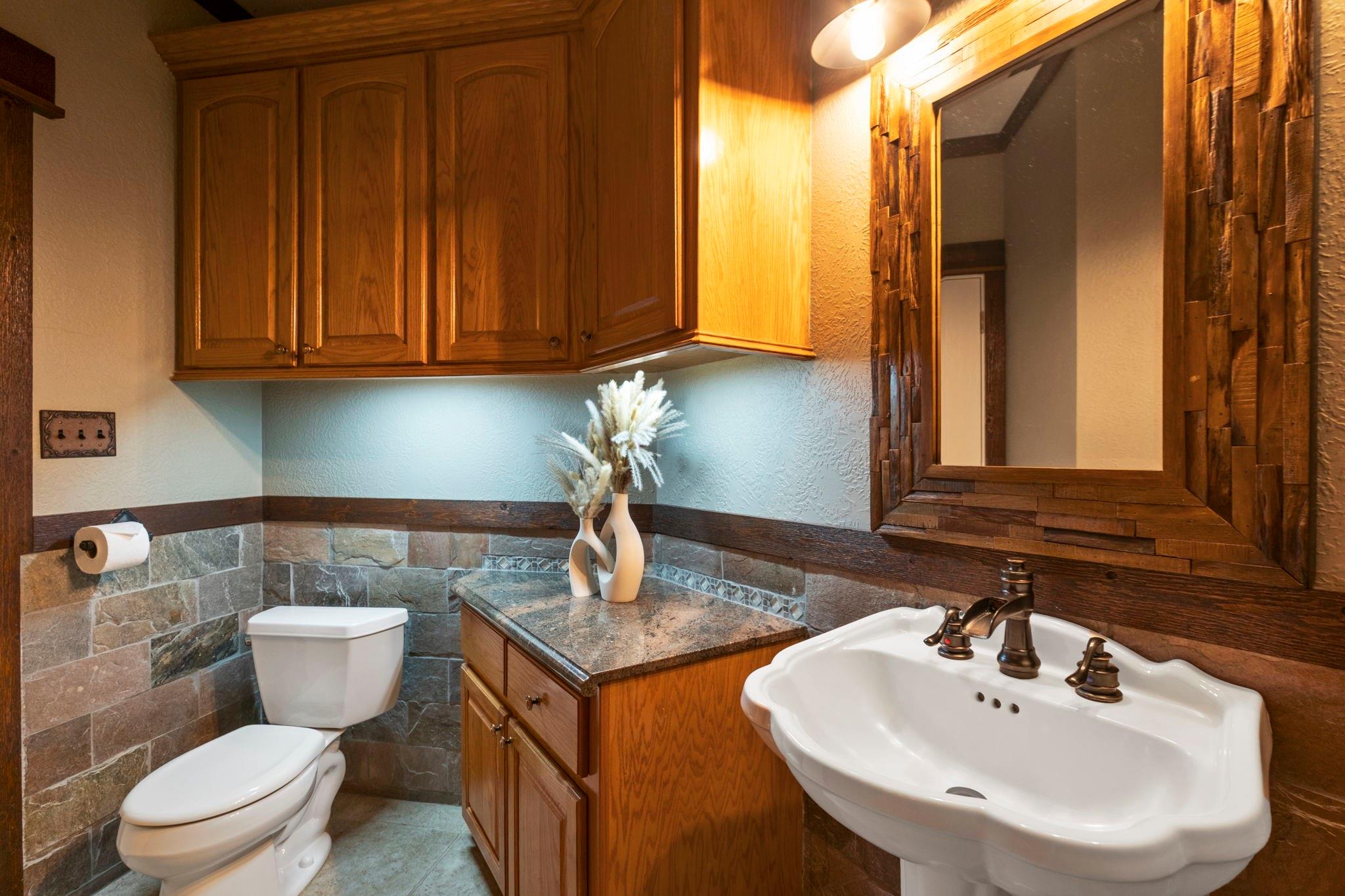 19702 Country Lake Drive