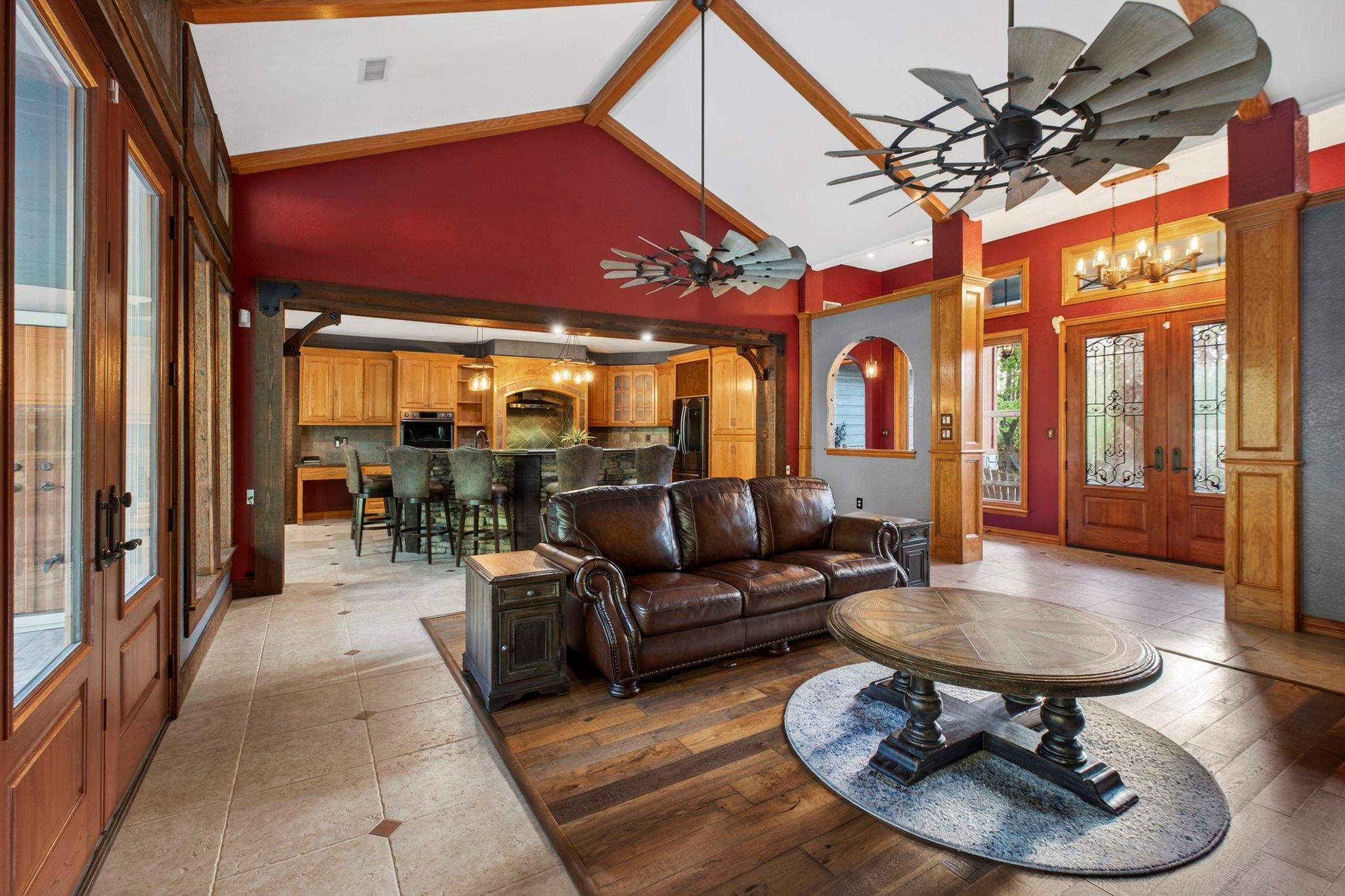 19702 Country Lake Drive