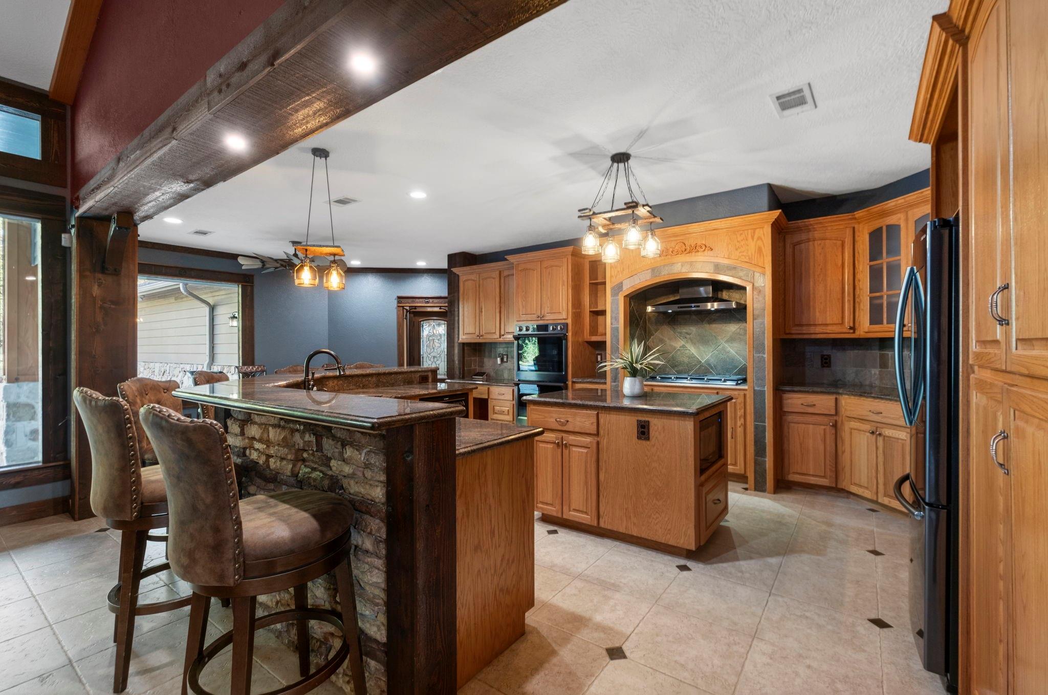 19702 Country Lake Drive