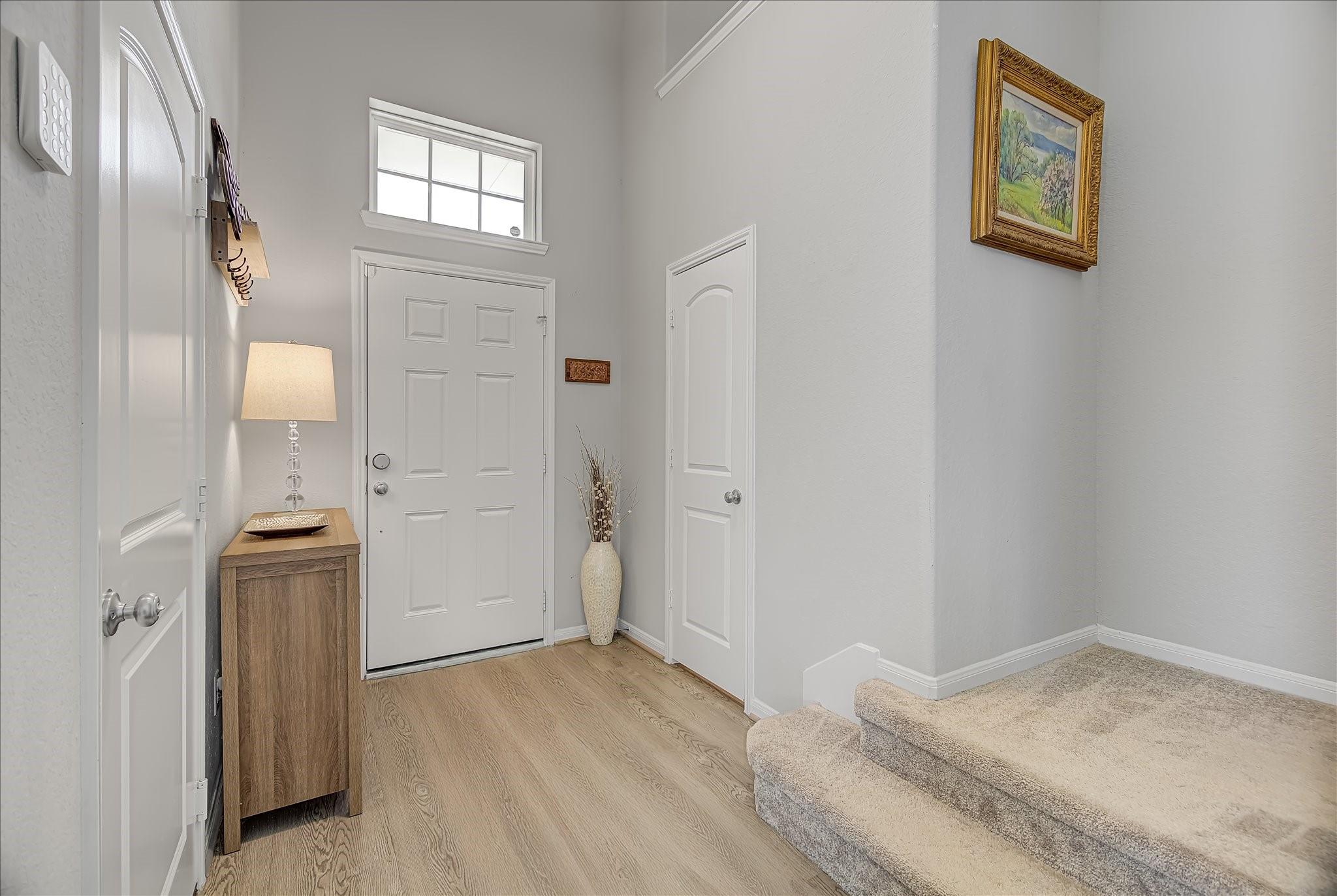 6014 Prince Place Drive