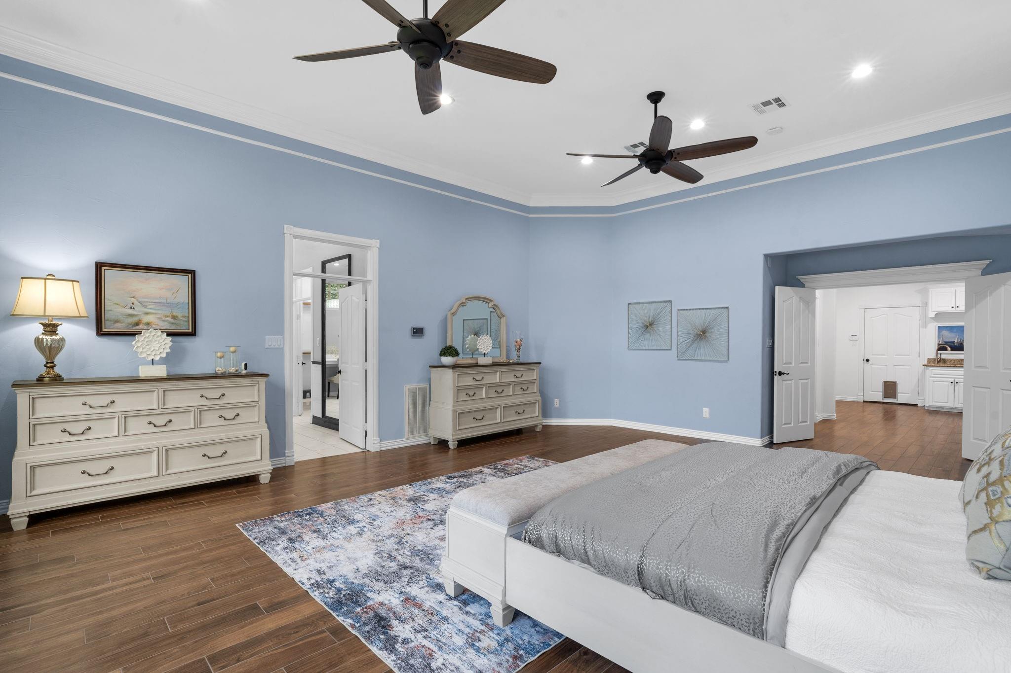 20002 Indigo Lake Drive