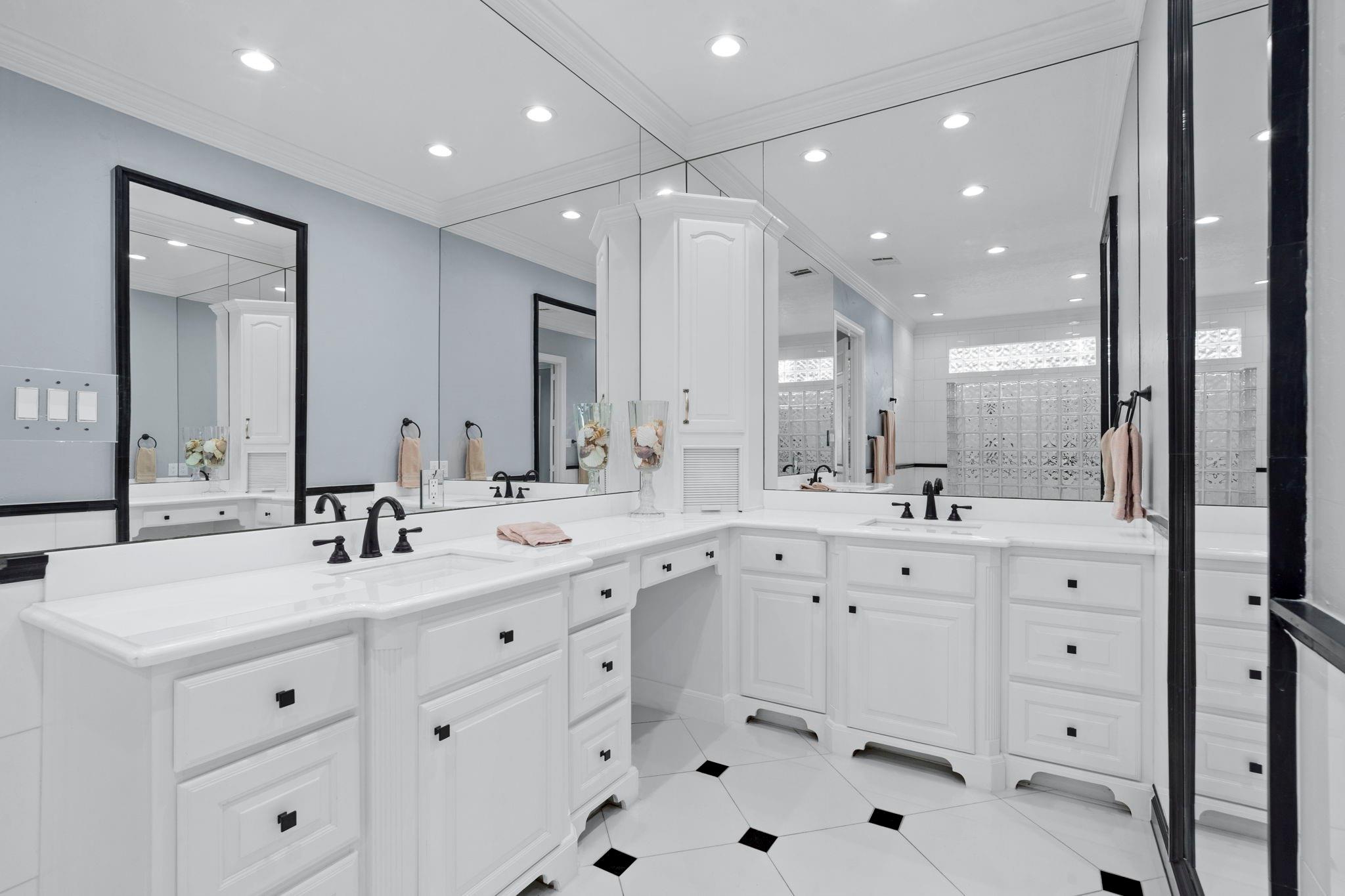 20002 Indigo Lake Drive