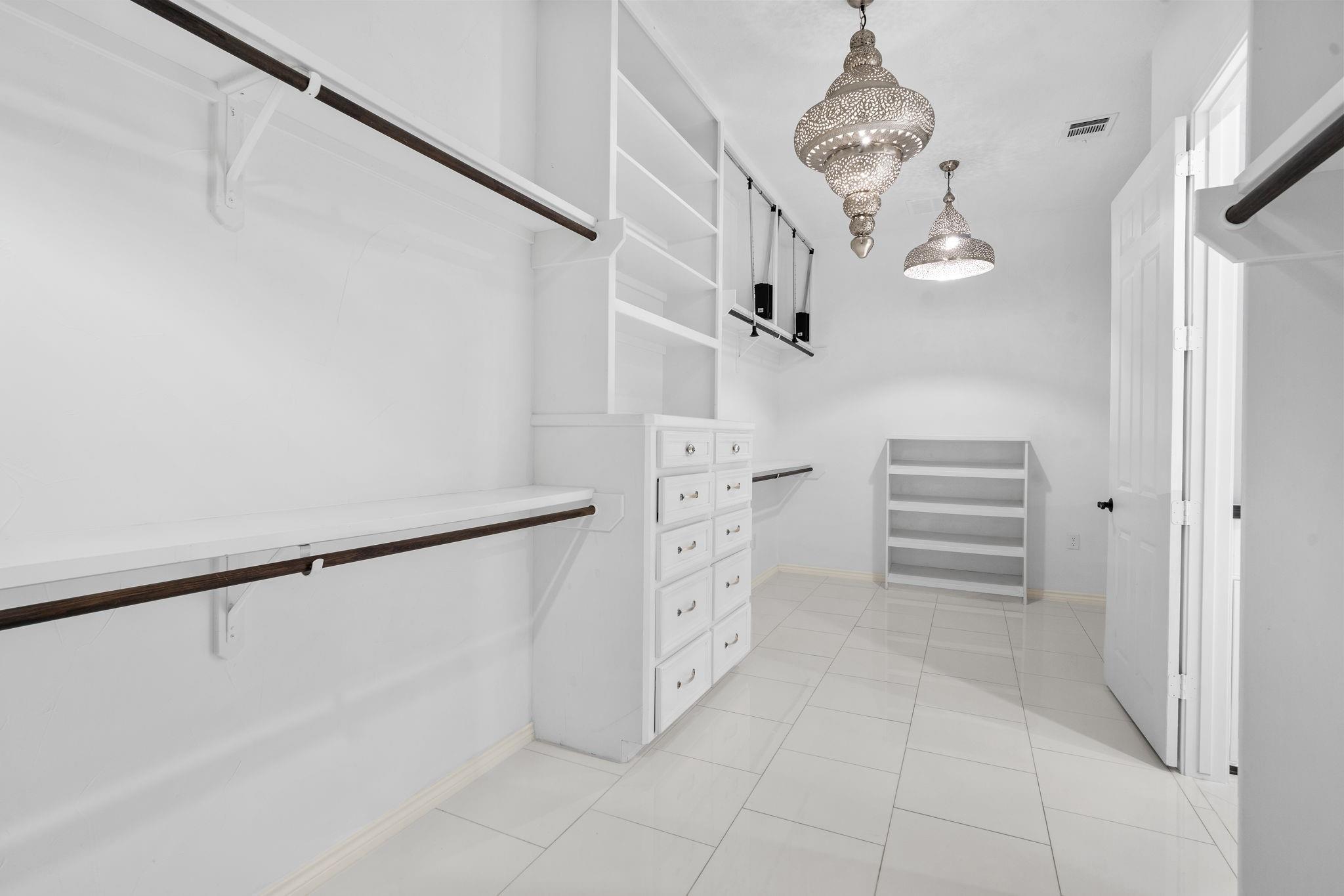 20002 Indigo Lake Drive