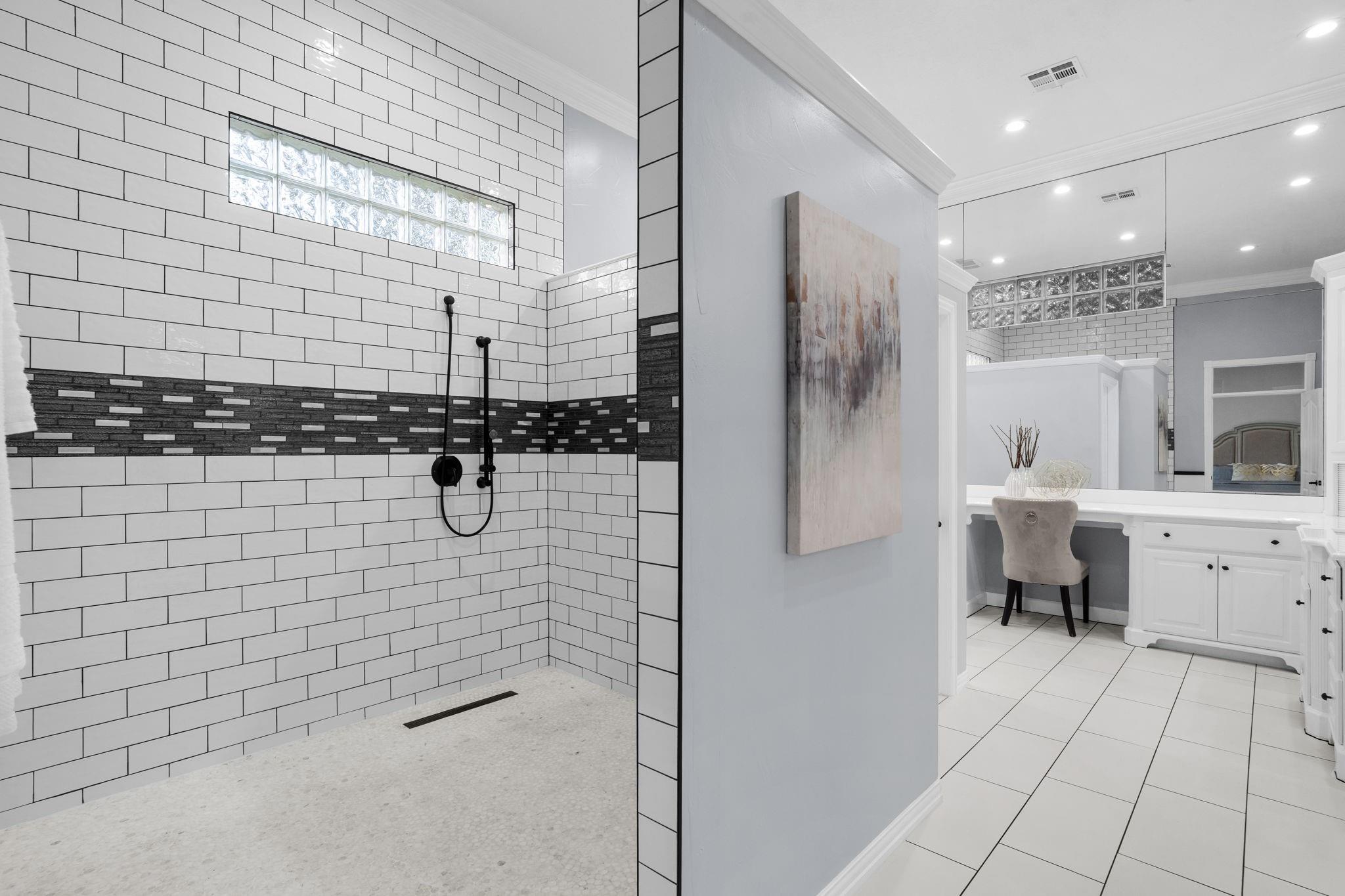 20002 Indigo Lake Drive