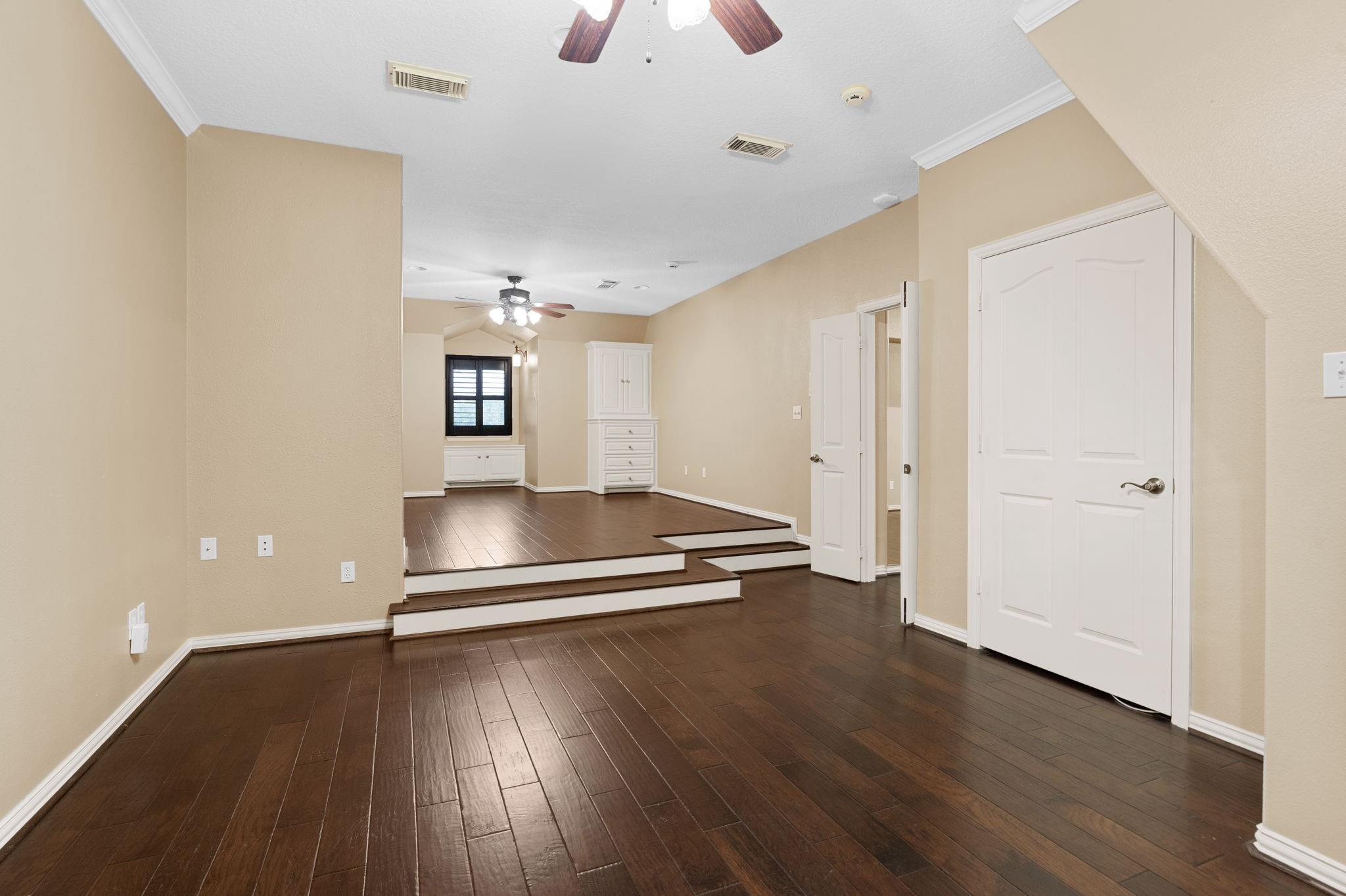 20002 Indigo Lake Drive