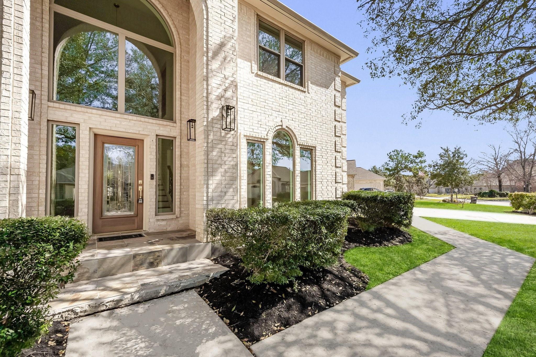 686 Edgewood Drive