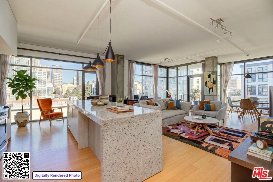 1111 S Grand Ave Unit: 711