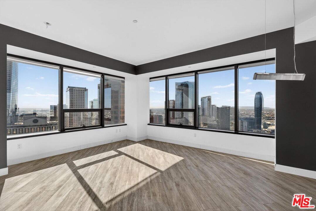 1100 Wilshire Blvd Unit: 2811