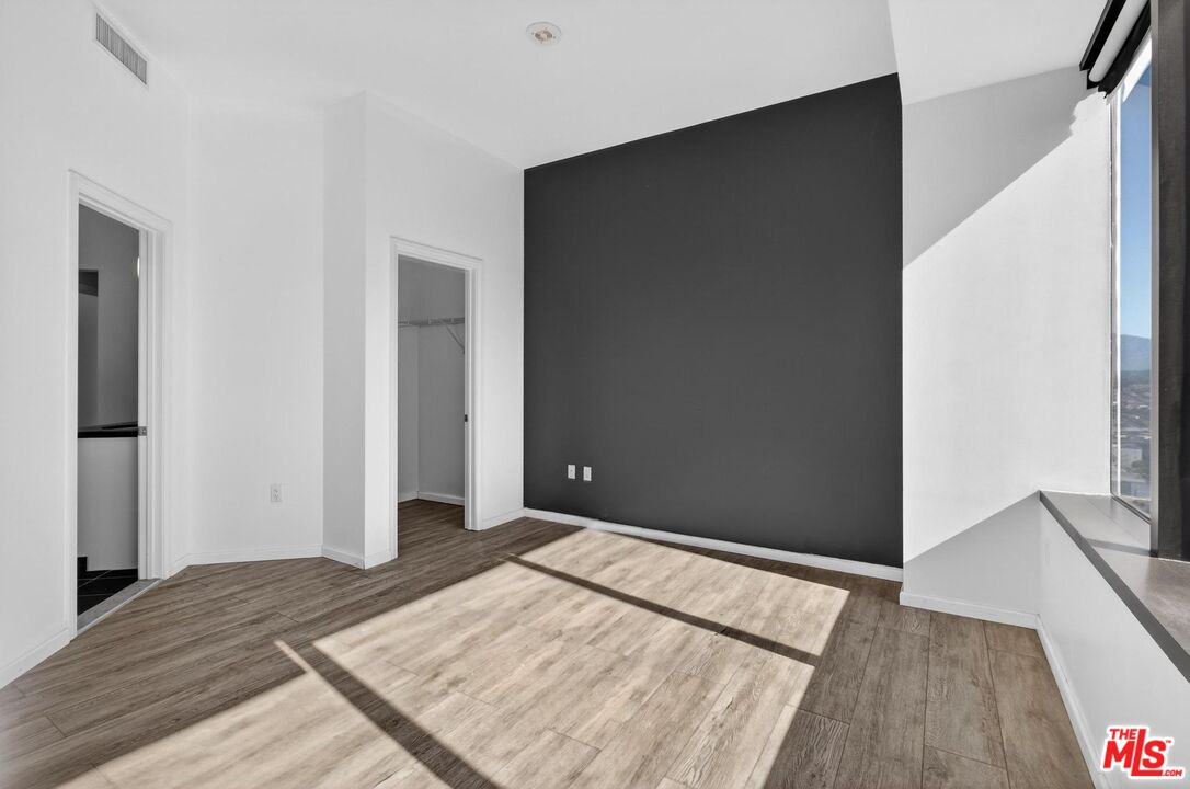 1100 Wilshire Blvd Unit: 2811