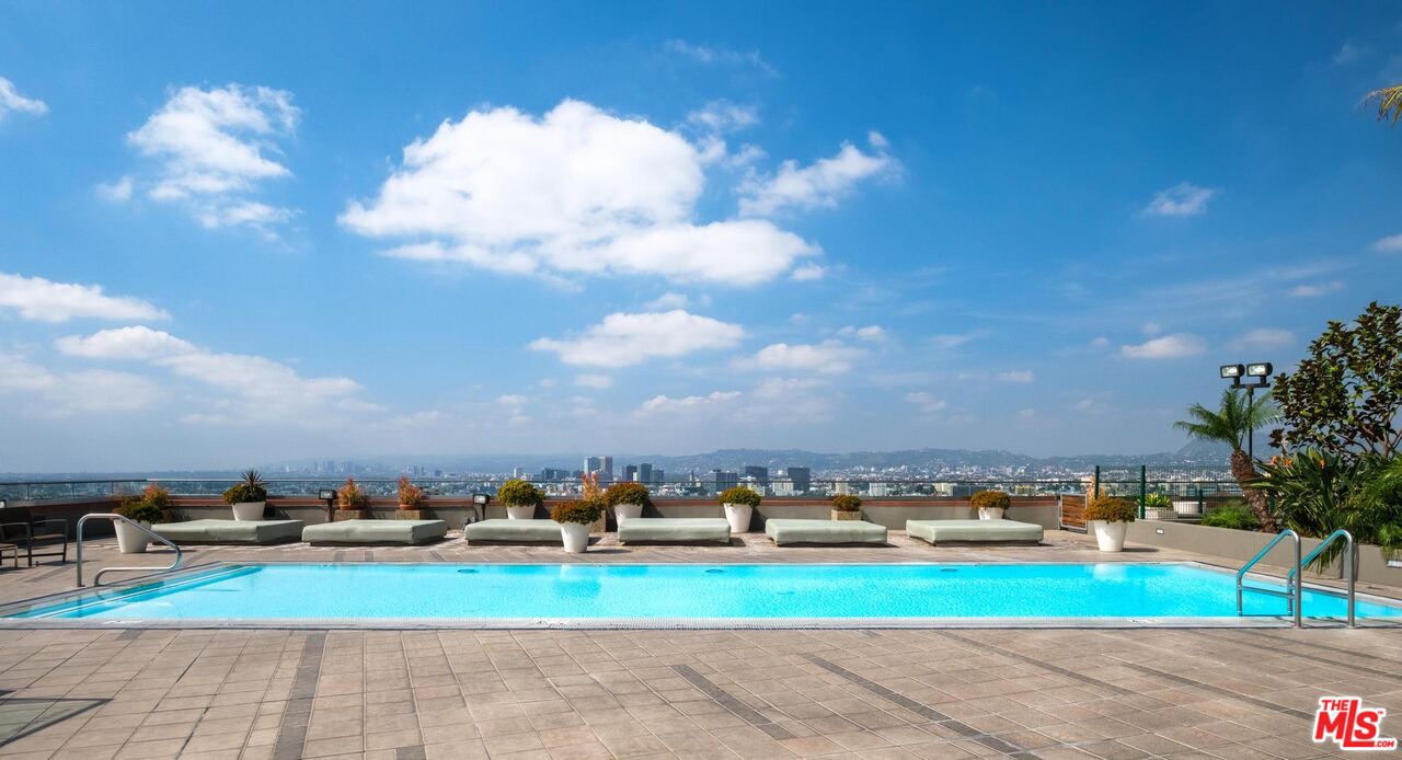 1100 Wilshire Blvd Unit: 2811