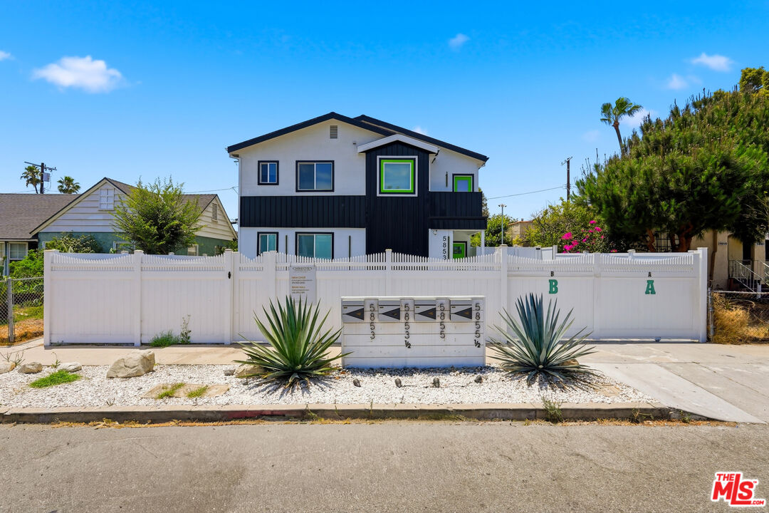 5855 Vineland Ave Unit: D