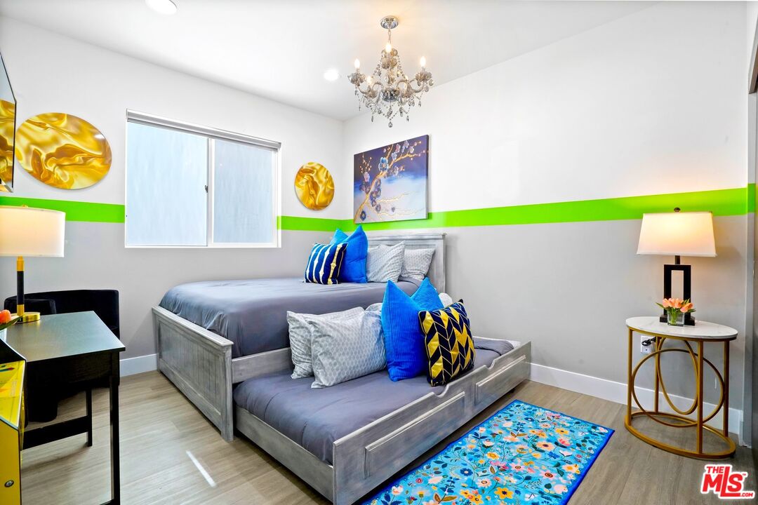 5855 Vineland Ave Unit: D
