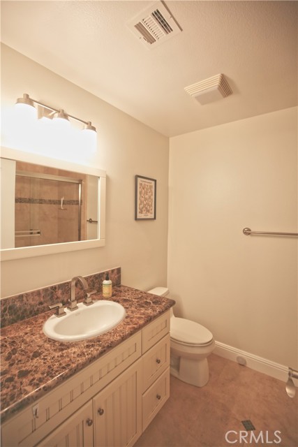 978 S Marengo AVE Unit: 114