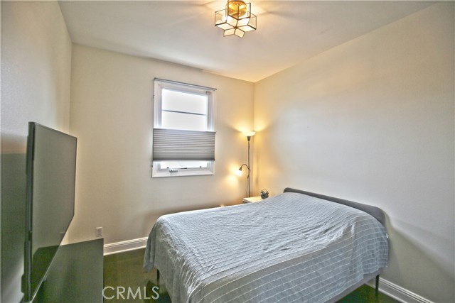 978 S Marengo AVE Unit: 114