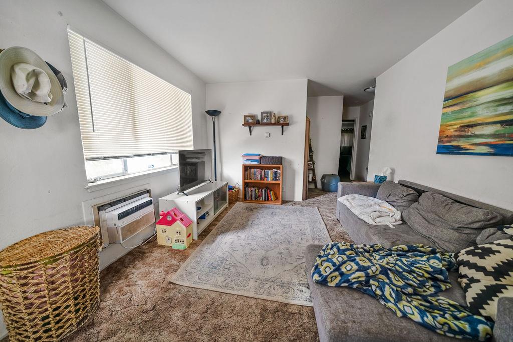 4431 Del Rio Rd