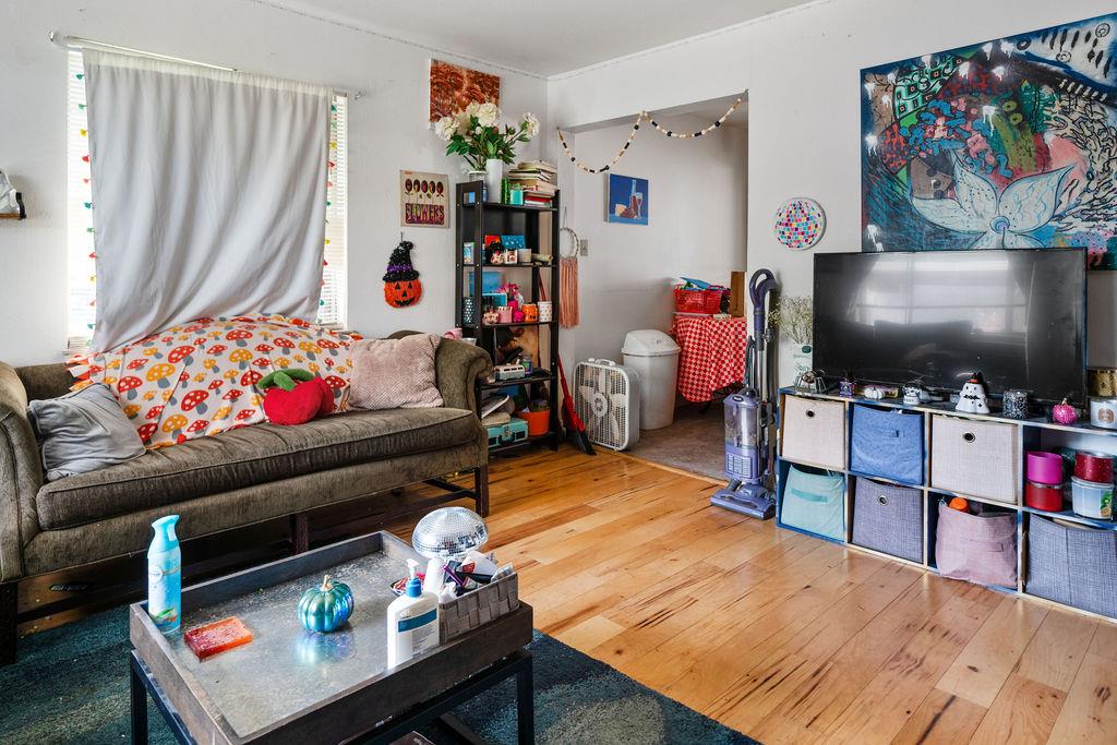 4431 Del Rio Rd