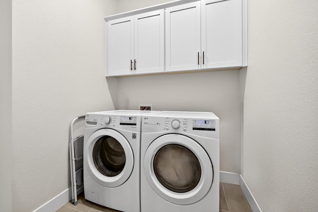 7088 Ivory Gables Street