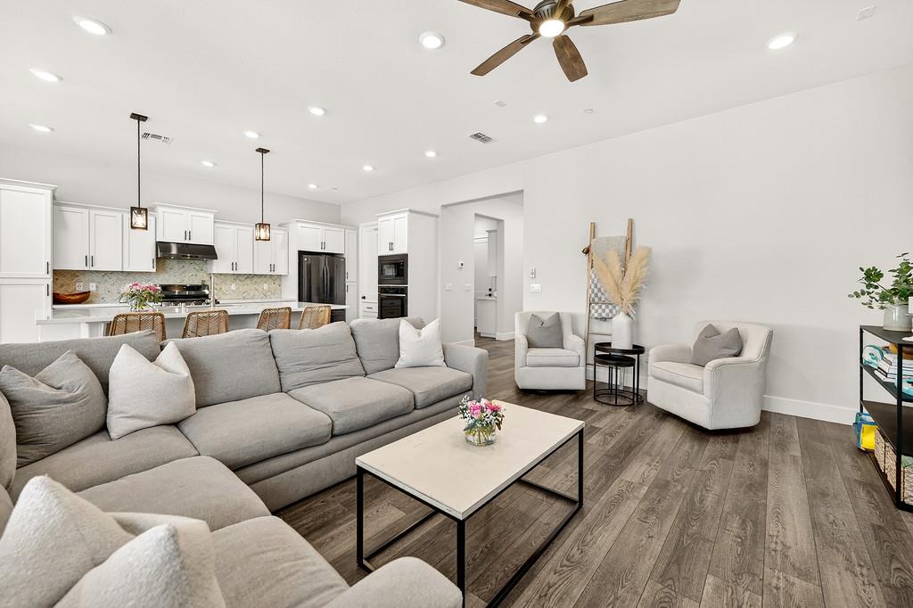 7088 Ivory Gables Street