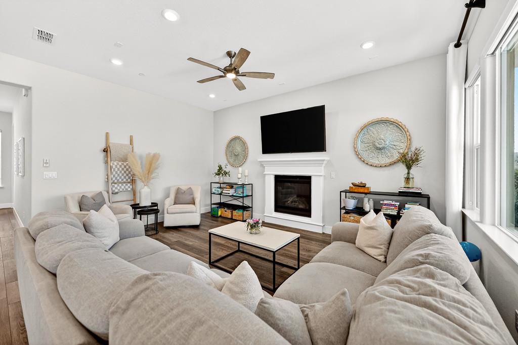 7088 Ivory Gables Street