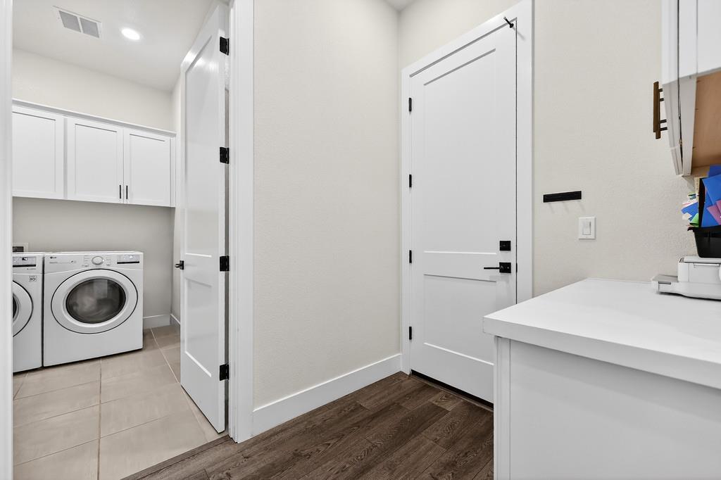 7088 Ivory Gables Street