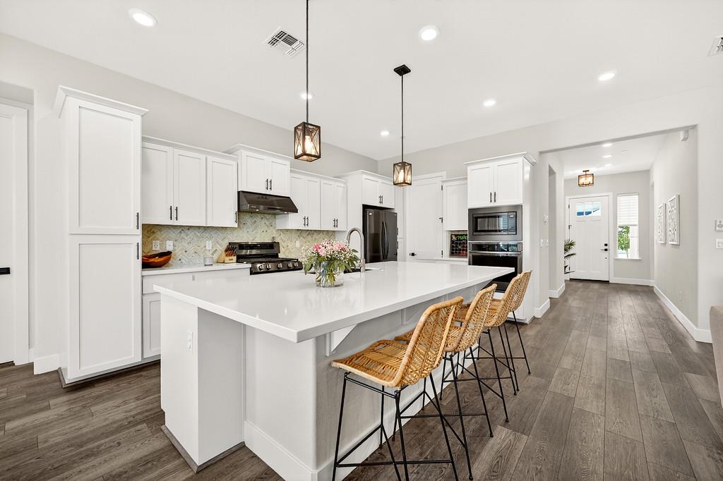 7088 Ivory Gables Street