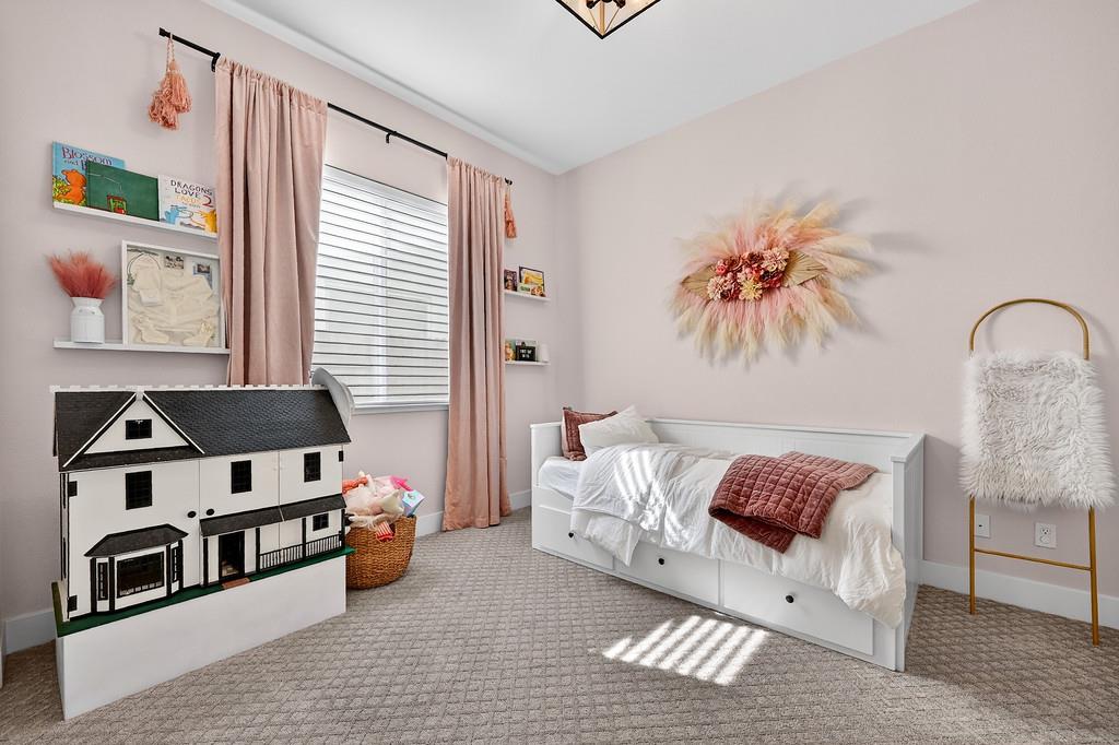 7088 Ivory Gables Street