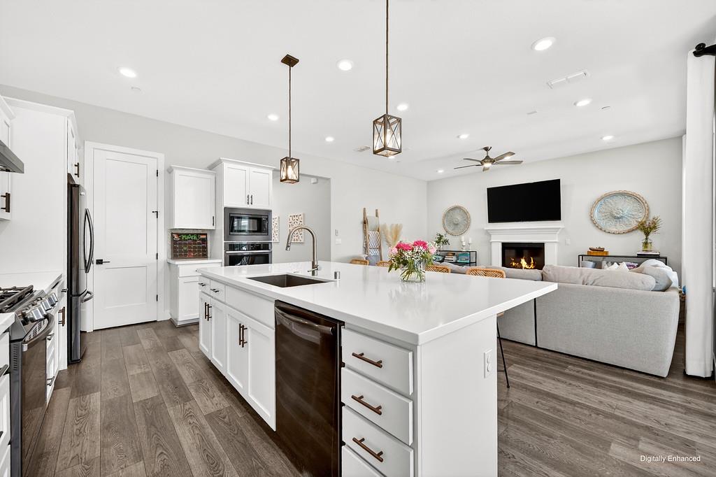 7088 Ivory Gables Street