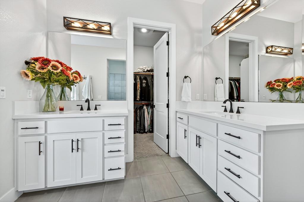 7088 Ivory Gables Street