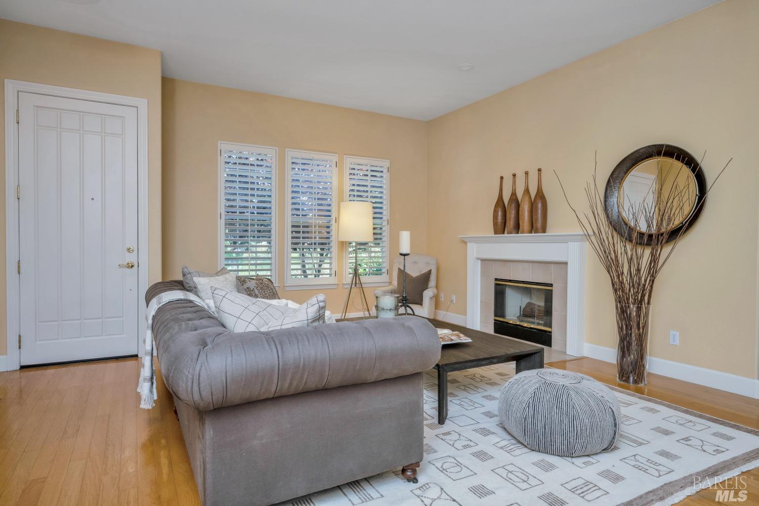 1186 Meadowcreek Circle