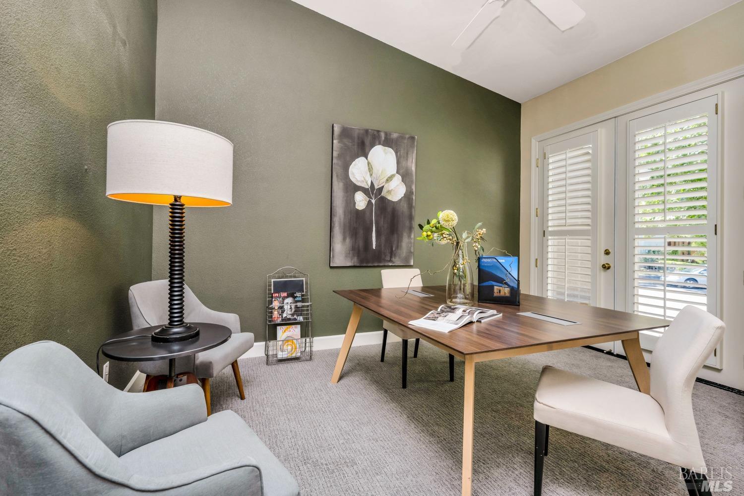 1186 Meadowcreek Circle