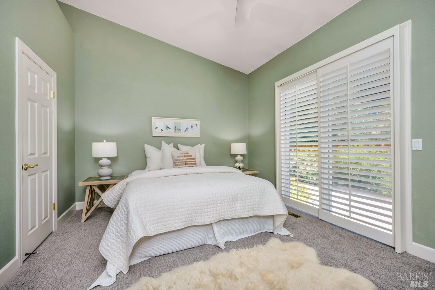 1186 Meadowcreek Circle