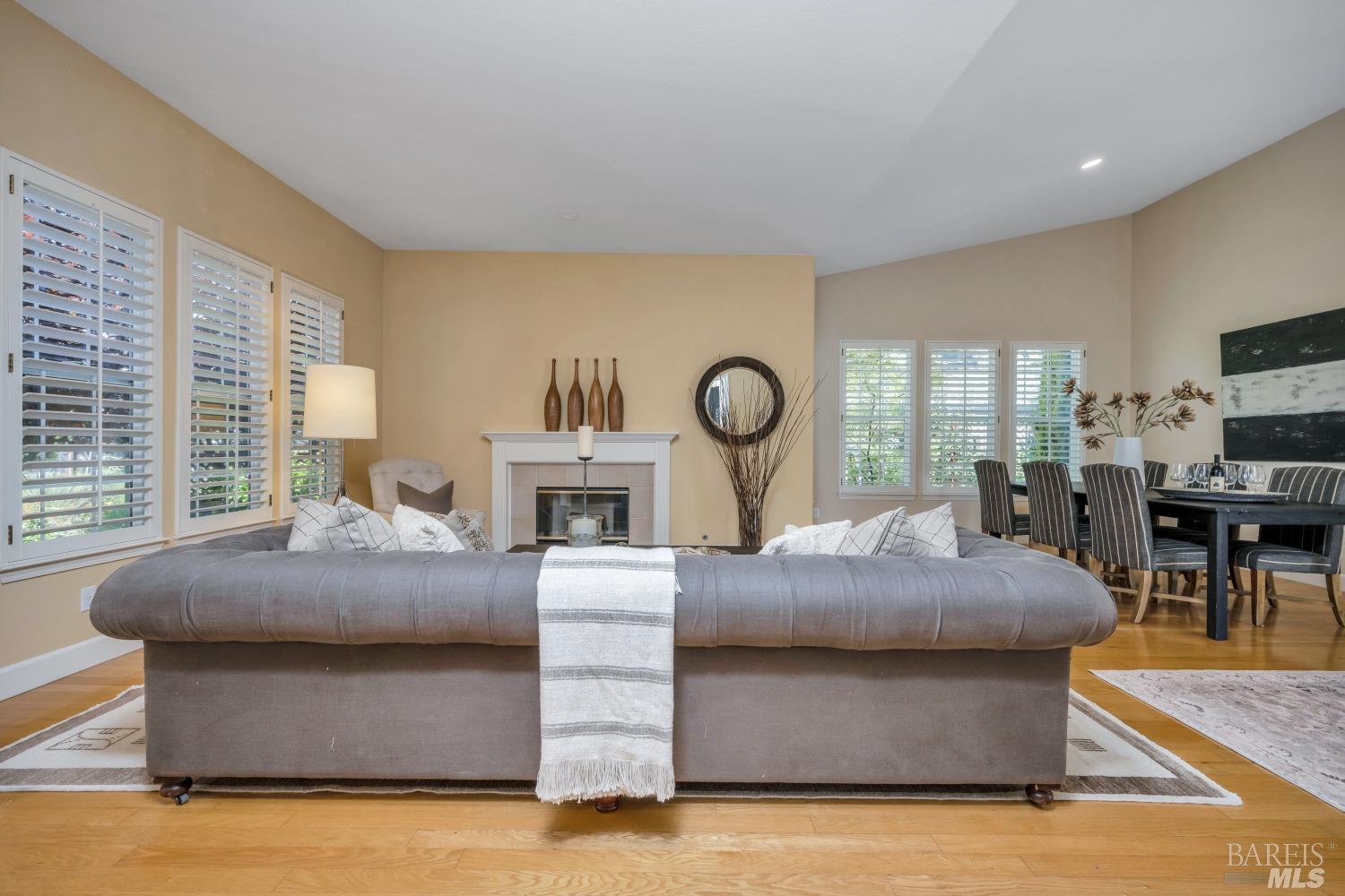 1186 Meadowcreek Circle