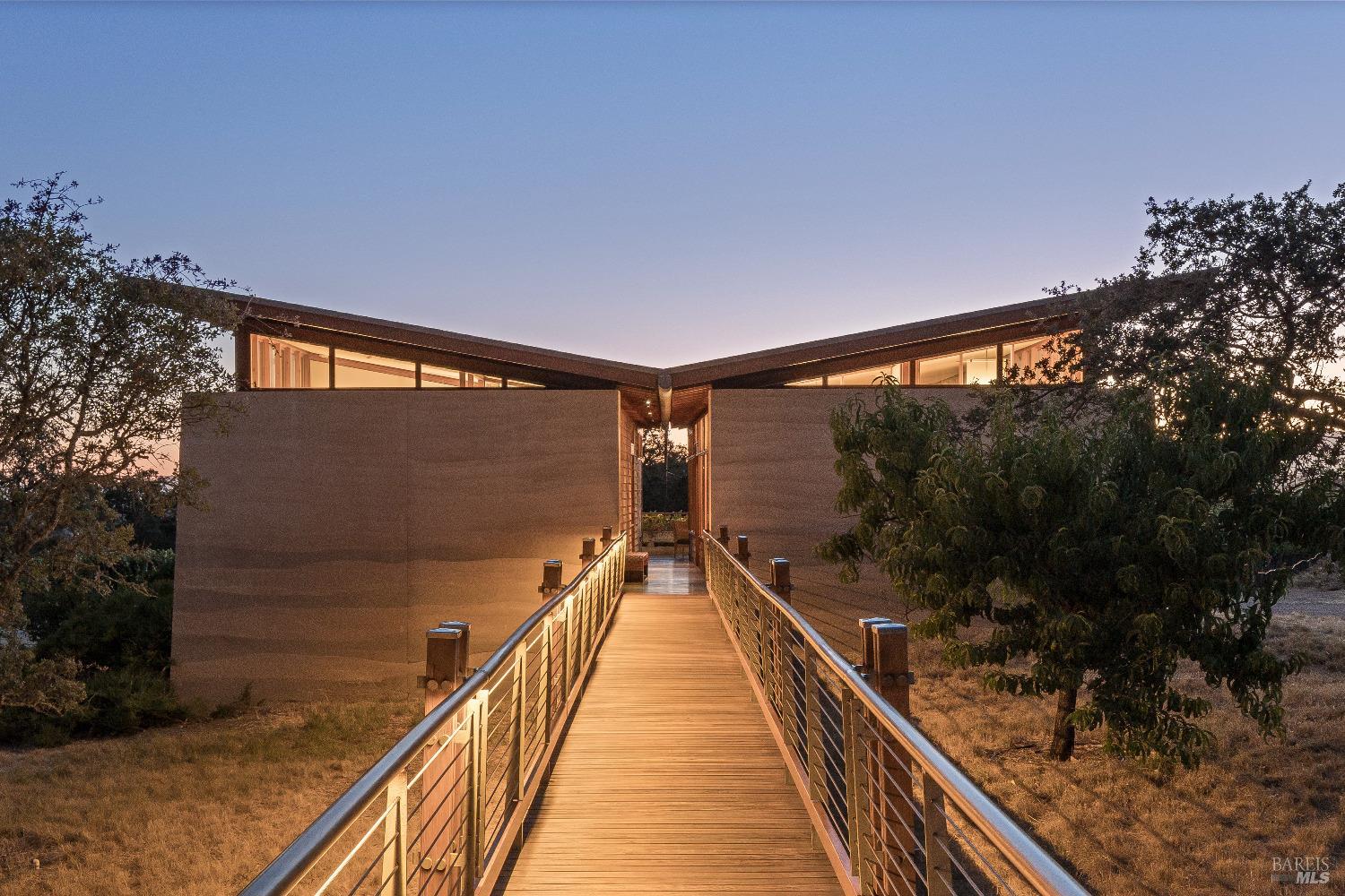 2181 North 3rd Avenue