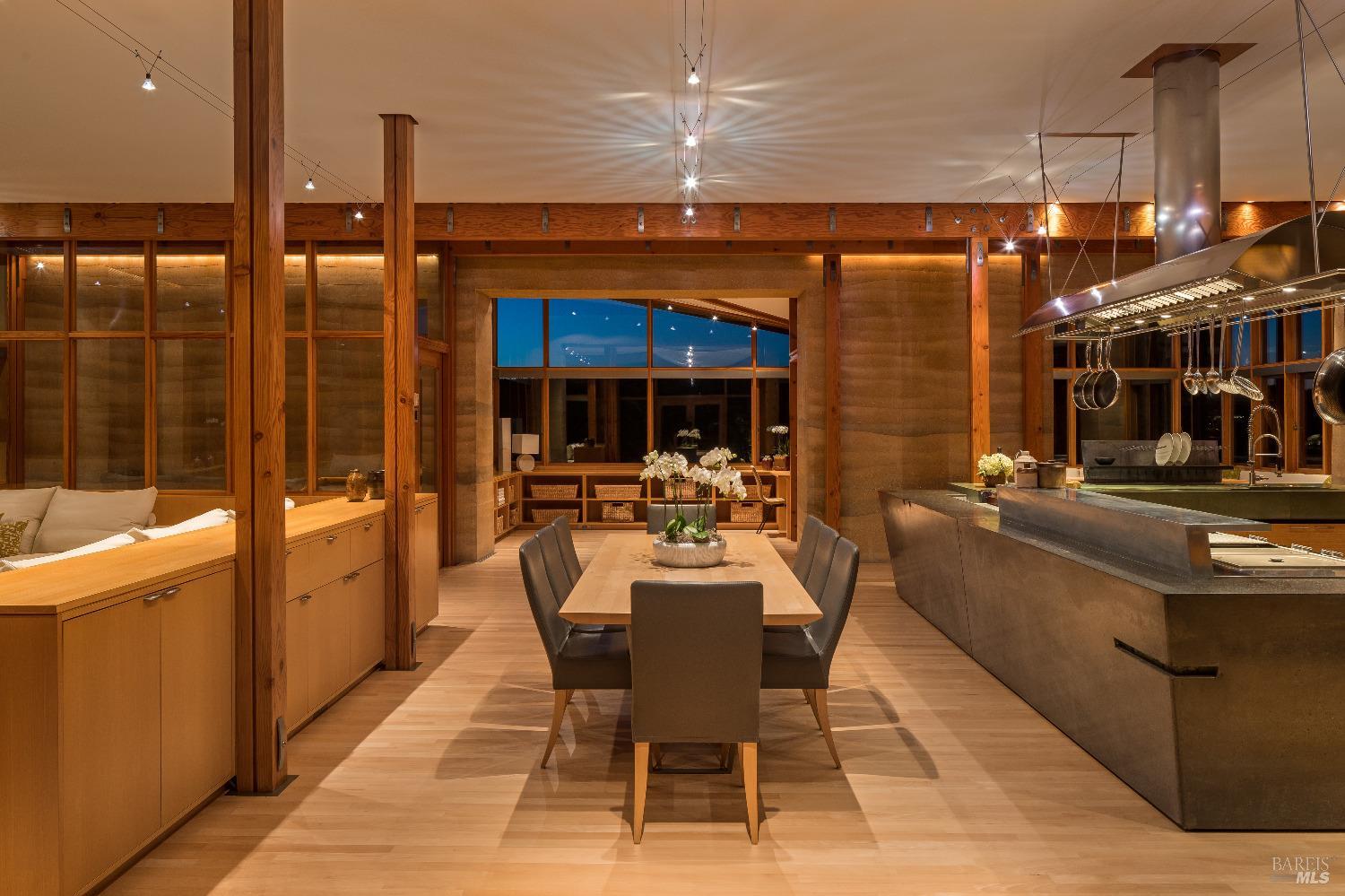 2181 North 3rd Avenue