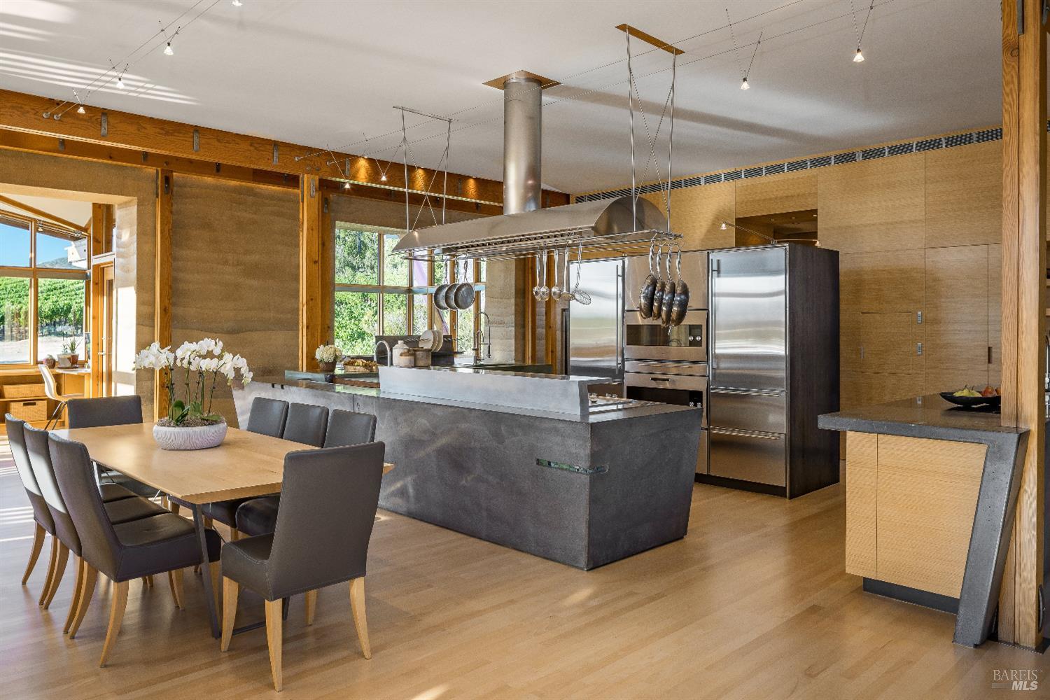 2181 North 3rd Avenue