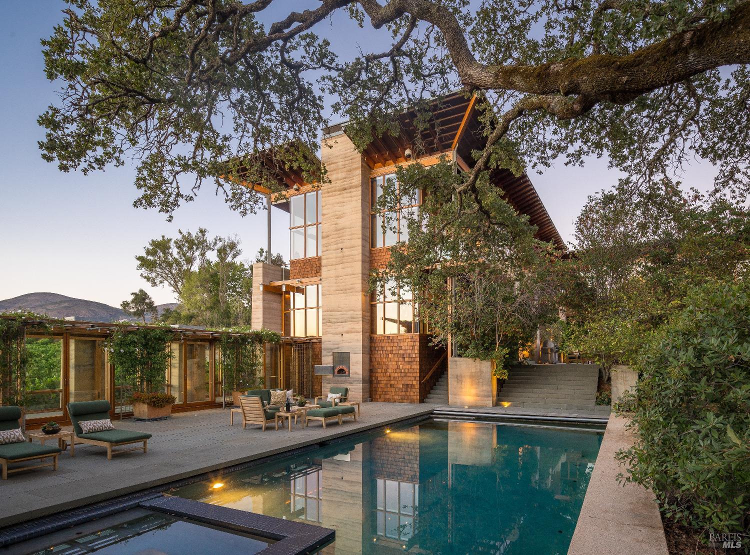 2181 North 3rd Avenue