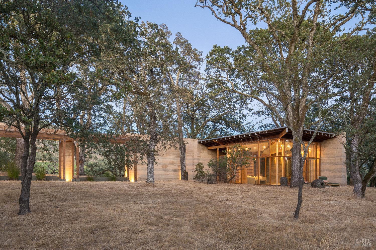 2181 North 3rd Avenue