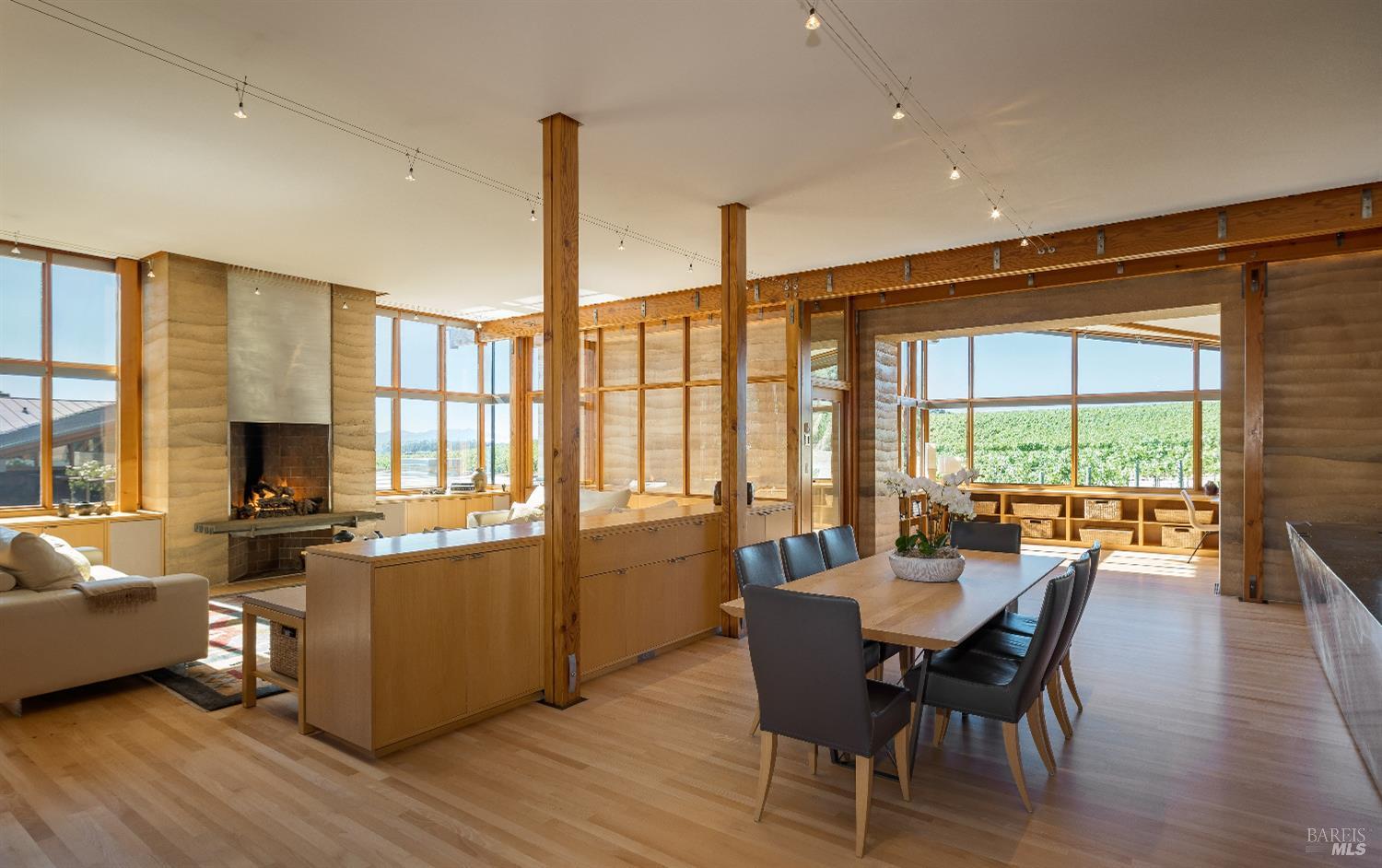 2181 North 3rd Avenue